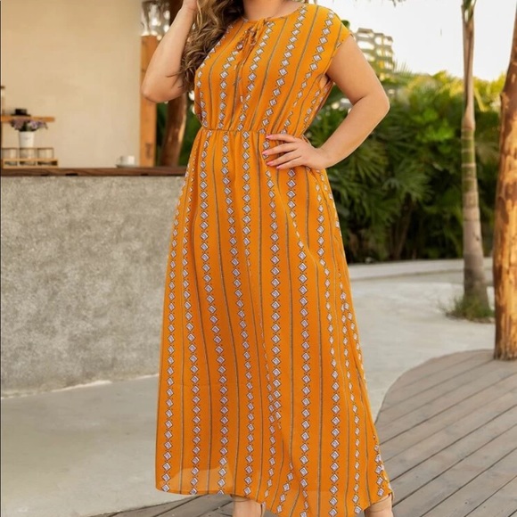 Tribal Print Dress - Picture 2 of 7